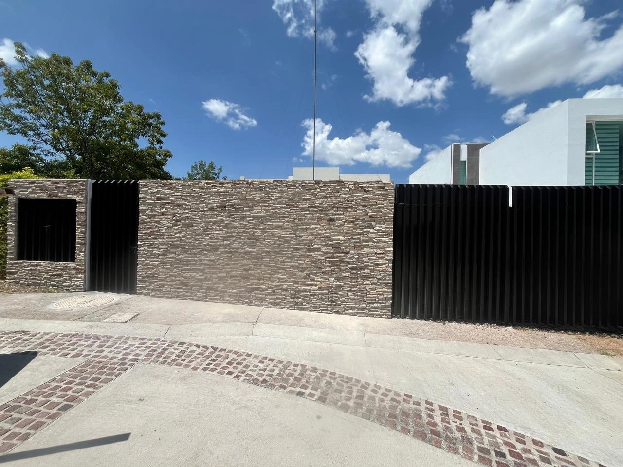 Fachada Residencial - Después